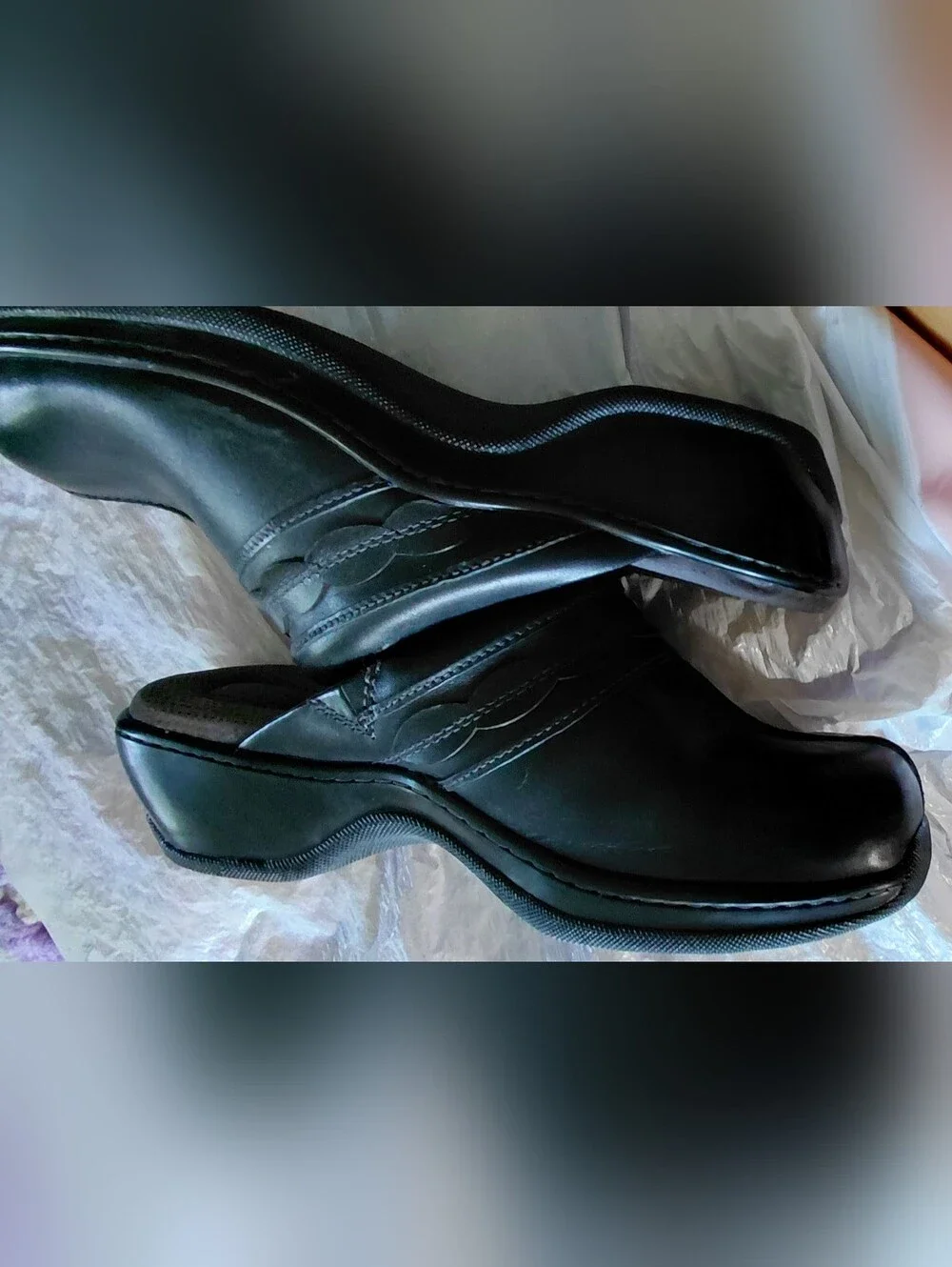 SoftWalk Black Slip-On Comfort Flats for Women Size 11WW